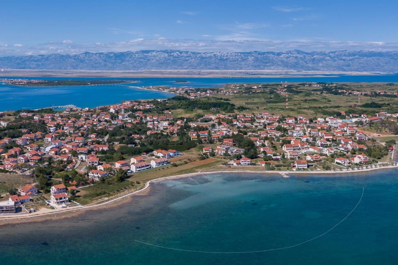 Beachfront Reiterer Villa V2 With Seaview 30 Meters From The Beach - Crowonder Luxury Rent Privlaka  Bagian luar foto